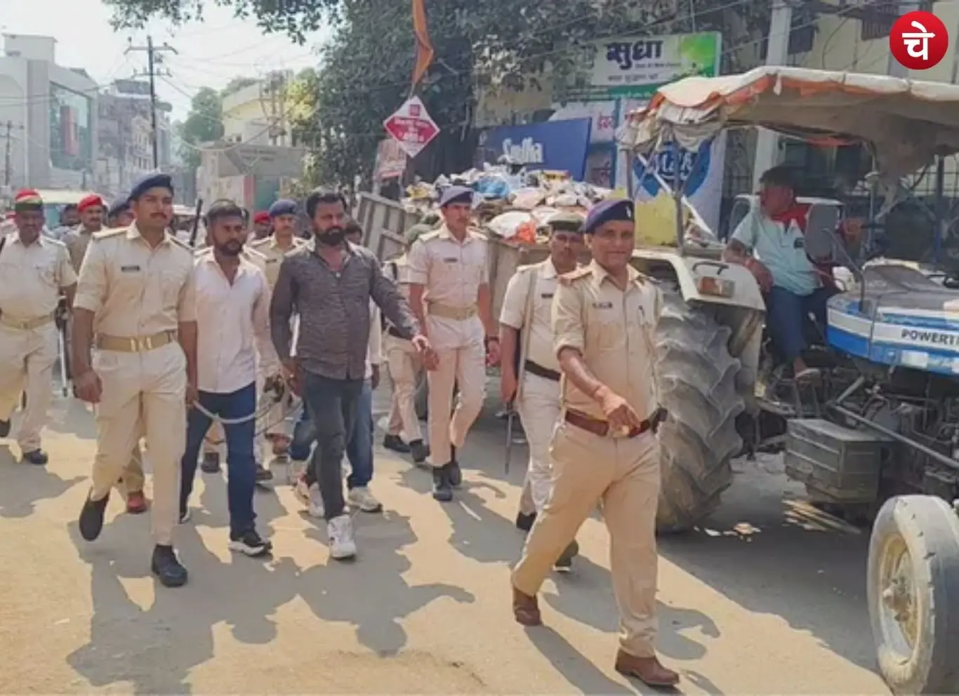 In Bhojpur, police escort the accused in the murder case of a former Assistant Commissioner to court on foot